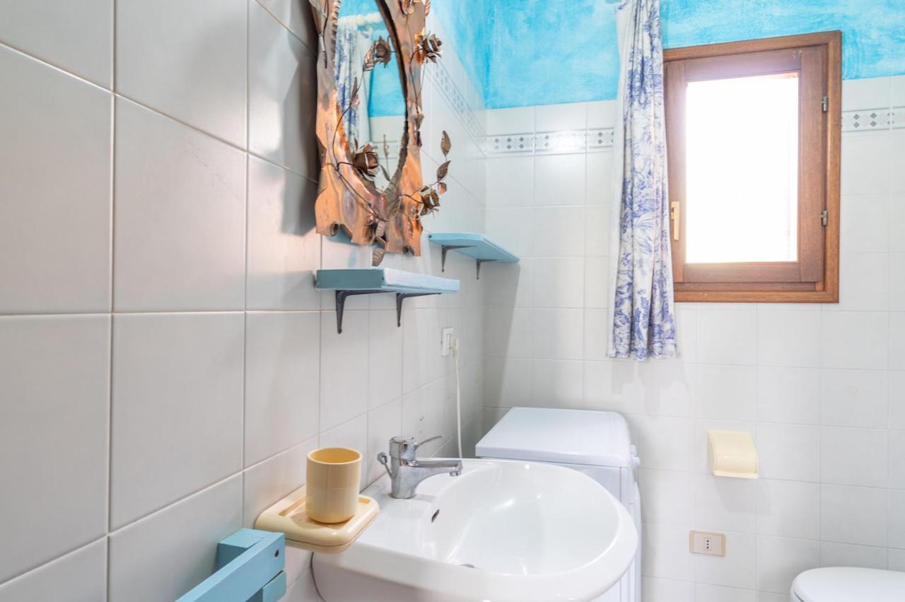 Iss Travel, Villa Fiorita - 800 M From La Cinta Beach San Teodoro  Eksteriør billede